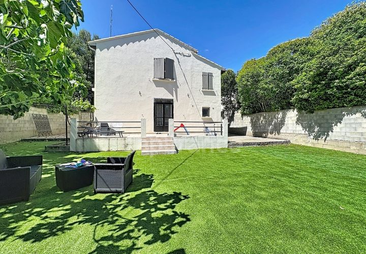 Villa i Nimes, Gard, Nimes - € 299.000 | Ref: 340938744741 - foto 1