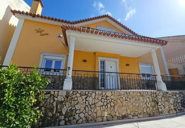 Villa i Belas, Lisbon, Belas - € 380.000 | Ref: 001.083.019 - foto 1