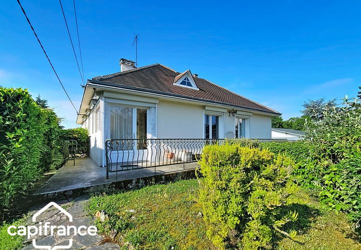 Villa a Thouars, Deux-Sevres, Thouars - € 134.000 | Ref: 340933875673 - foto 1