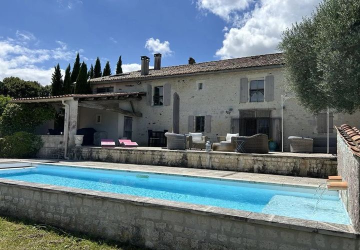 Villa a Mirambeau, Charente-Maritime, Mirambeau - € 455.800 | Ref: BVI72288 - foto 1