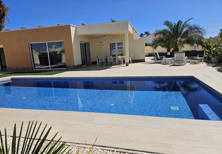 Villa a Torrevieja, Alicante, Torrevieja - € 780.000 | Ref: MLSC264843 - foto 1
