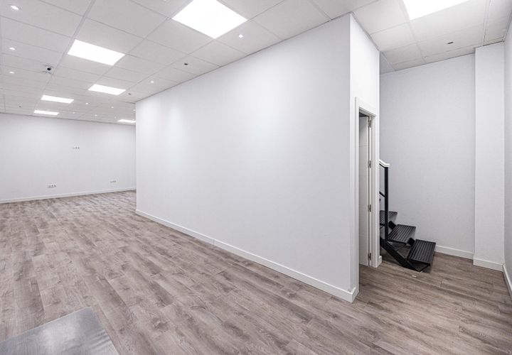 L'establiment comercial a Marbella, Malaga, Marbella - € 550.000 | Ref: EXP14257/8930 - foto 1