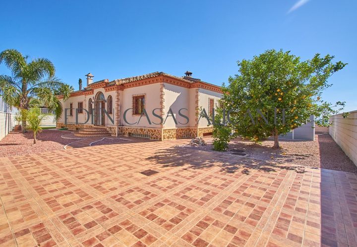 Villa i Busot, Alicante, Busot - € 498.000 | Ref: 01493/8734 - foto 1