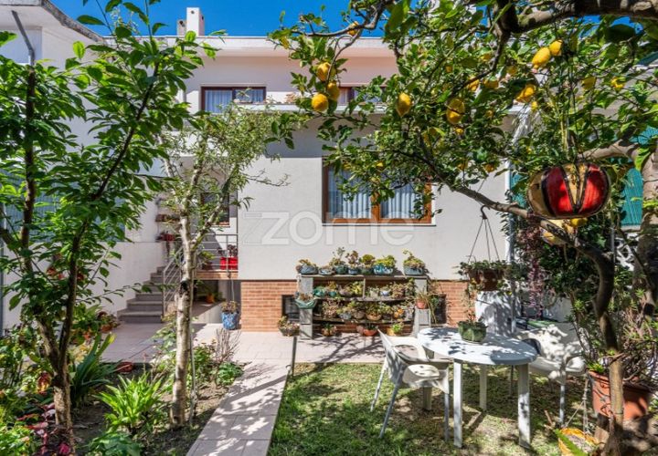 Villa i Senhora da Hora, Porto, Senhora da Hora - € 465.000 | Ref: ZMPT588975 - foto 1