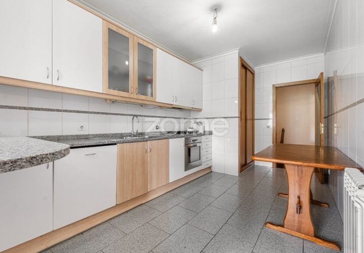 Apartament a Braga, Braga, Braga - € 350.000 | Ref: ZMPT586076 - foto 1
