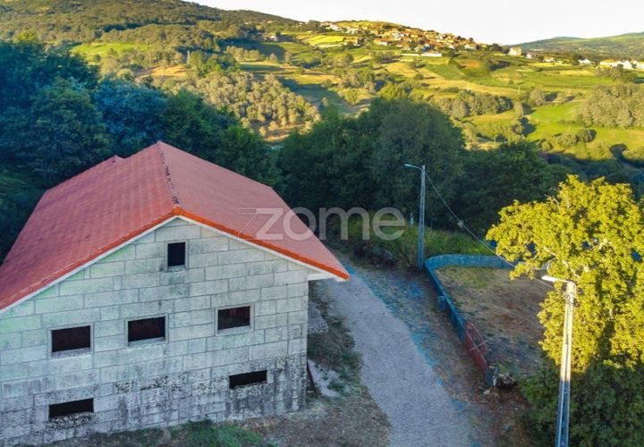 Villa i Sezelhe e Covelaes, Vila Real, Sezelhe e Covelaes - € 89 900 | Ref: ZMPT577168 - foto 1