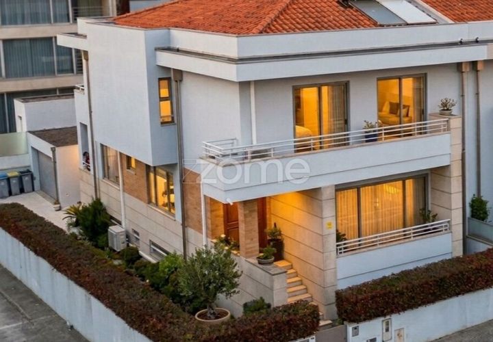Villa i Maia, Porto, Maia - € 748.000 | Ref: ZMPT588429 - foto 1