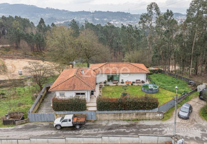 Villa i Vila Verde, Braga, Vila Verde - € 430.000 | Ref: ZMPT588154 - foto 1