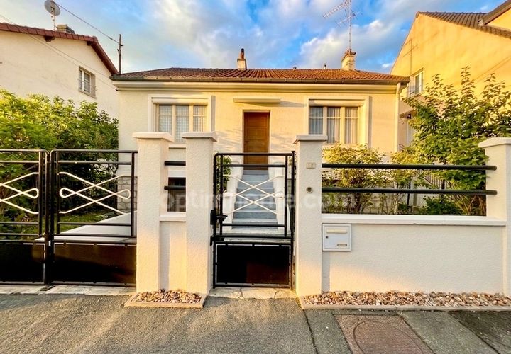 Villa a Le Plessis-Bouchard, Val-d'Oise, Le Plessis-Bouchard - € 269.000 | Ref: 830036674900 - foto 1