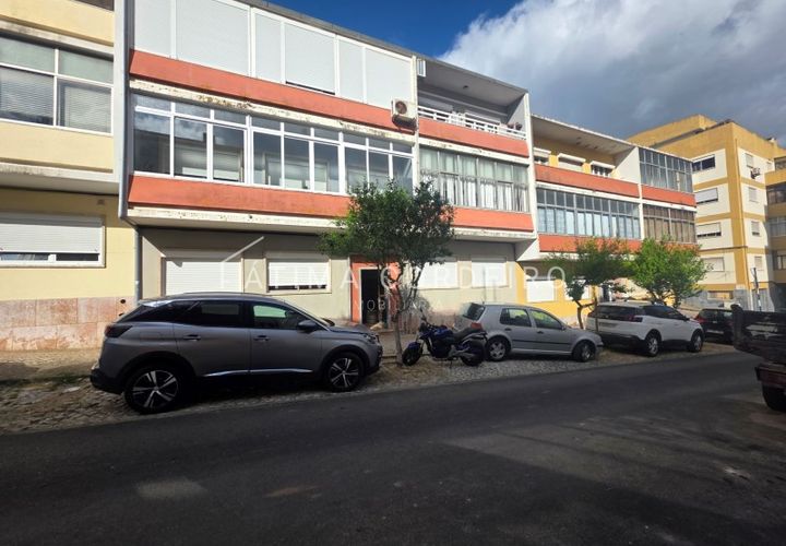 Lejlighed i Almada, Setubal, Almada - € 250.000 | Ref: 31.26 - foto 1
