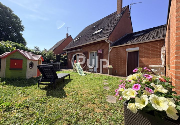 Villa i Oignies, Pas-de-Calais, Oignies - € 257.500 | Ref: car17837 - foto 1