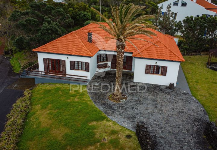 Byhus i Velas, Sao Jorge, Velas - € 750.000 | Ref: 060570 - foto 1