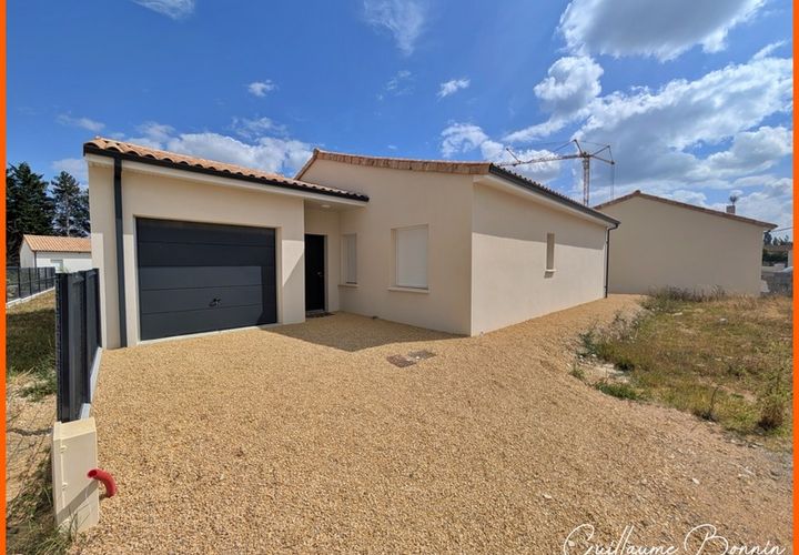 Villa a Poitiers, Vienne, Poitiers - € 268.000 | Ref: 830033559154 - foto 1
