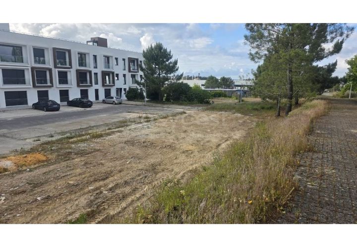 Helårsgrund i Matacaes, Lisbon, Matacaes - € 200.000 | Ref: LA99217NN - foto 1