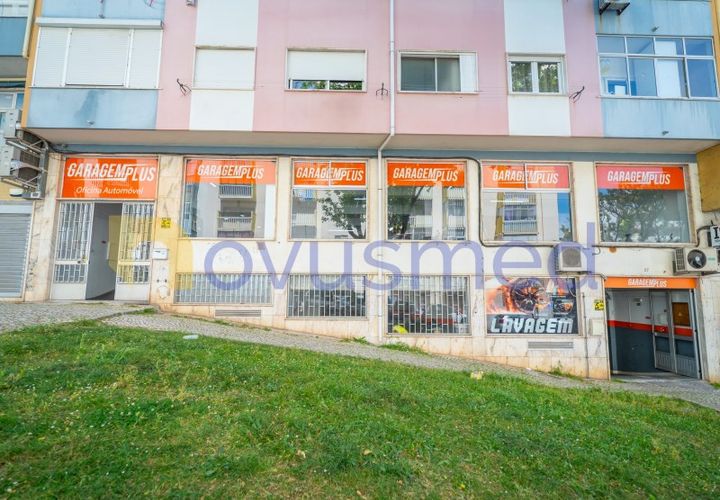 Erhvervsejendom i Amadora, Lisbon, Amadora - € 270.000 | Ref: CO-30 (PR-147) - foto 1