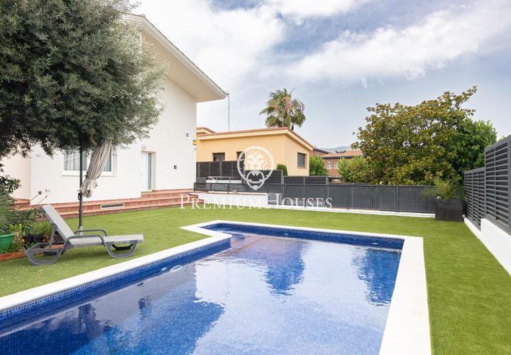 Villa a Alella, Barcelona, Alella - € 1.175.000 | Ref: PH103555/3699 - foto 1