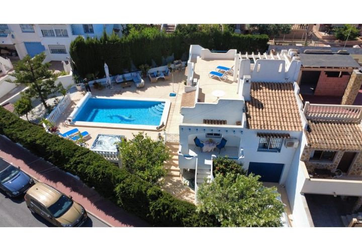 Villa i Los Balcones, Alicante, Los Balcones - € 420.000 | Ref: XLNT193 - foto 1
