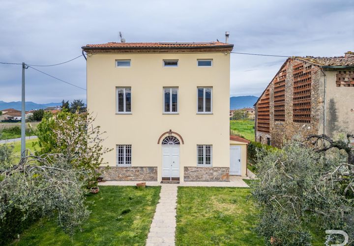 Villa a Capannori, Lucca, Capannori - € 765.000 | Ref: R06300CAVI - foto 1