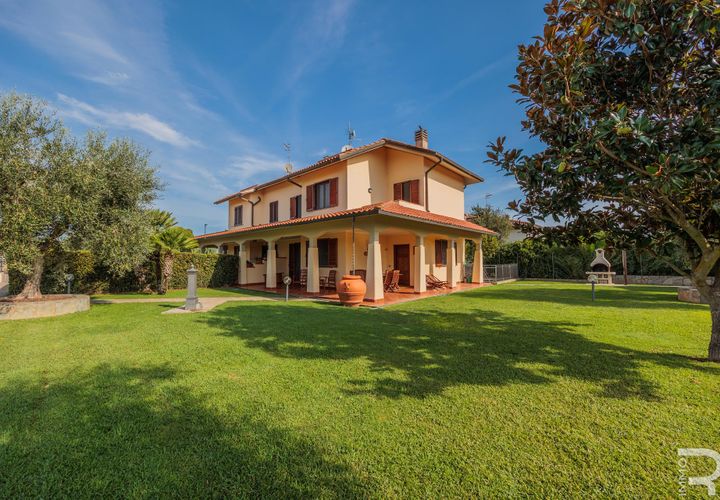 Villa a Grosseto, Grosseto, Grosseto - € 550.000 | Ref: R054789GRZH - foto 1