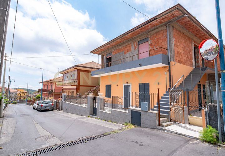 Byhus i Pedara, Catania, Pedara - € 79.000 | Ref: 012-026 - foto 1