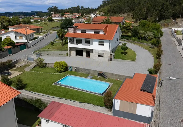 Villa i Valongo, Porto, Valongo - € 343.000 | Ref: C0393-01535 - foto 1