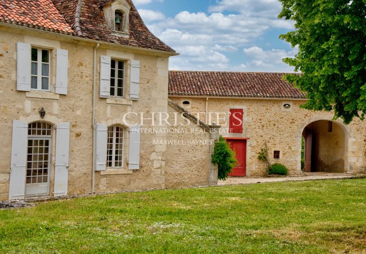 Landejendom i Bergerac, Dordogne, Bergerac - € 2.067.000 | Ref: AP2403 - foto 1