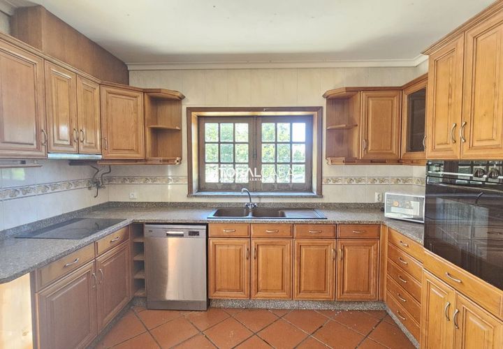 Villa i Aveiro, Aveiro, Aveiro - € 330.000 | Ref: VEN-4230 - foto 1