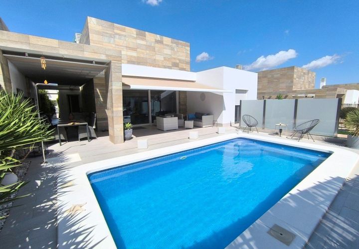 Villa i Algorfa, Alicante, Algorfa - € 584.900 | Ref: EB493 - foto 1
