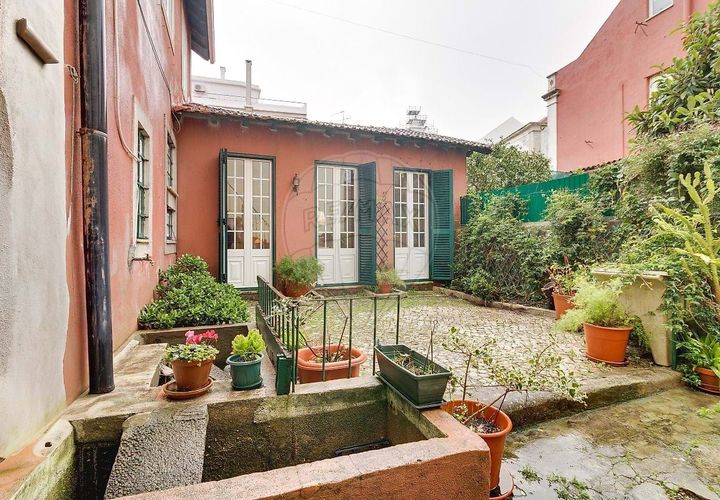 Villa i Lisbon, Lisbon, Lisbon - € 840.000 | Ref: 121021585-2 - foto 1