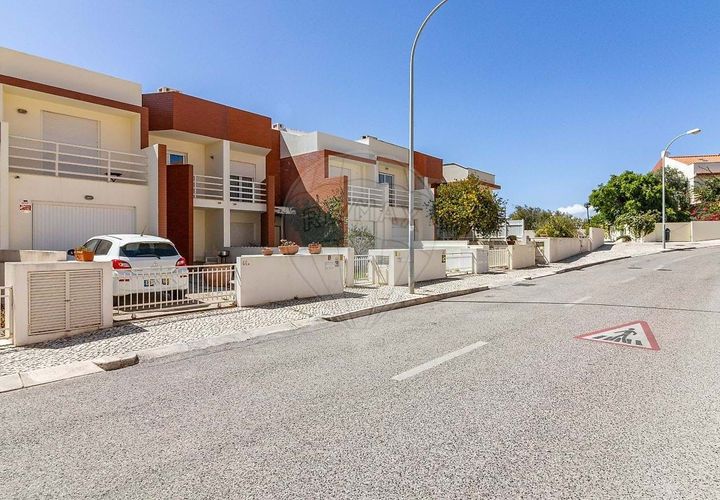 Villa a Oeiras, Lisbon, Oeiras - € 850.000 | Ref: 121021454-17 - foto 1