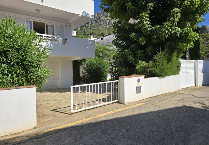 Rækkehus i L'Estartit, Gerona, L'Estartit - € 320.000 | Ref: fincasas.net/property/venta-casa-chalet-ref-241-es - foto 1