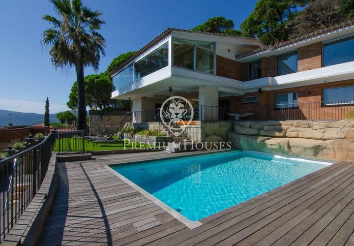Villa em Cabrils, Barcelona, Cabrils - € 1.800.000 | Ref: PH100911/3699 - foto 1