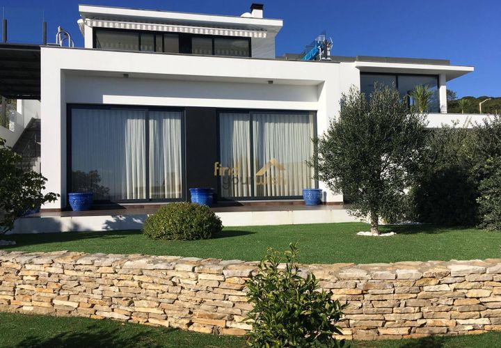 Villa a Caldas da Rainha, Leiria, Caldas da Rainha - € 899.000 | Ref: F00256 - foto 1