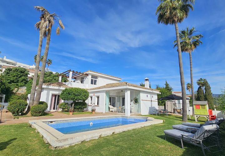 Villa a Estepona, Malaga, Estepona - € 799.000 | Ref: R5389681 - foto 1