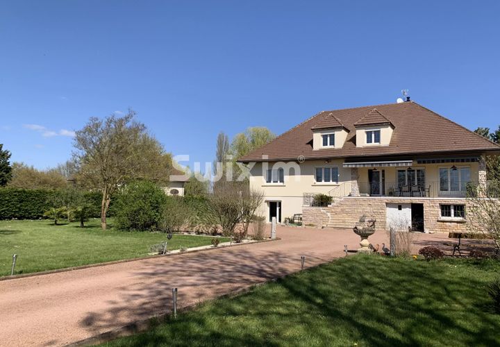Landejendom i Fontaines, Saone-et-Loire, Fontaines - € 635.000 | Ref: 70621PM - foto 1