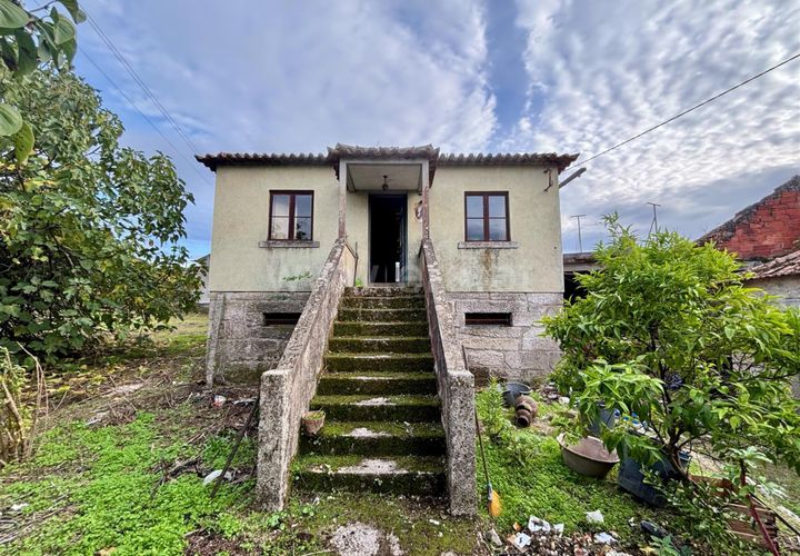 Villa a Nelas, Viseu, Nelas - € 137.000 | Ref: 389250222 - foto 1
