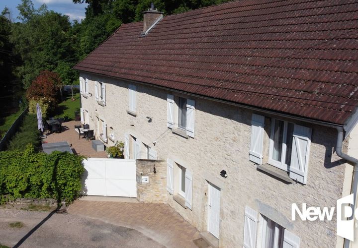Landejendom i Besancon, Doubs, Besancon - € 439.000 | Ref: JD5105.9 - foto 1