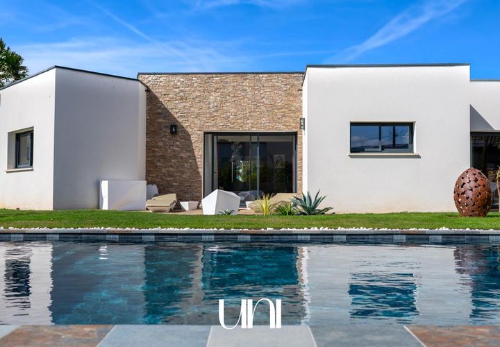 Villa a Caen, Calvados, Caen - € 1.732.500 | Ref: 7698525 - foto 1