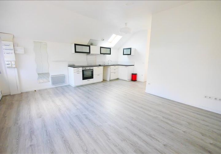 Villa em Corbeil-Essonnes, Essonne, Corbeil-Essonnes - € 1.003/mês | Ref: AN002362 - foto 1