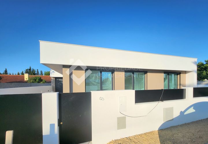 Villa i Setubal, Setubal, Setubal - € 600.000 | Ref: 411 - foto 1