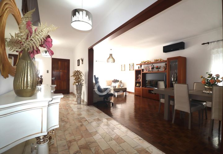 Villa i Ribeira Grande, Sao Miguel, Ribeira Grande - € 999.950 | Ref: 326/M/03727 - foto 1