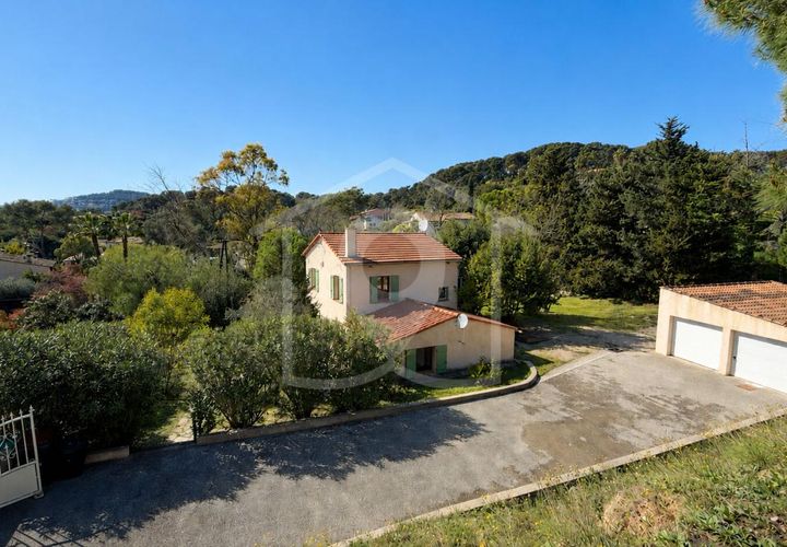 Villa i Antibes, Alpes-Maritimes, Antibes - € 990.000 | Ref: 346 - foto 1