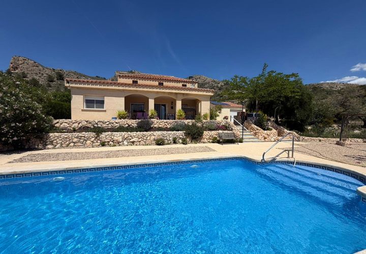 Villa i Sax, Alicante, Sax - € 349.995 | Ref: GM2467 - foto 1