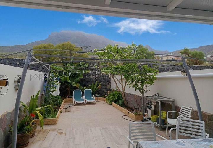 Byhus i Adeje, Tenerife, Adeje - € 559.000 | Ref: D2381 - foto 1