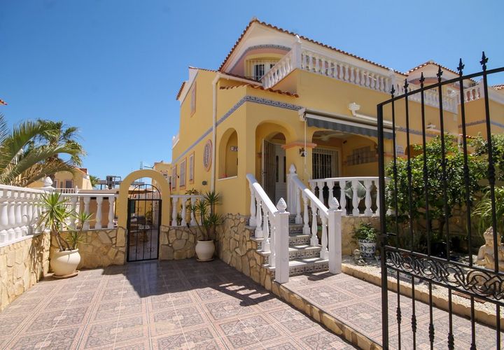 Rækkehus i Orihuela Costa, Alicante, Orihuela Costa - € 247.500 | Ref: CV0849 - foto 1