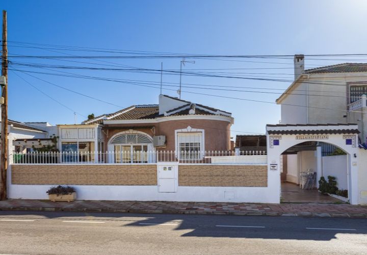 Villa a La Torreta, Alicante, La Torreta - € 330.000 | Ref: MLSC8622866 - foto 1