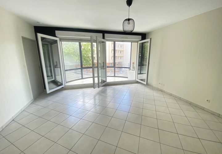 Apartament a Lyon, Rhone, Lyon - € 1.202/mes | Ref: quartier Garibaldi à Lyon - foto 1