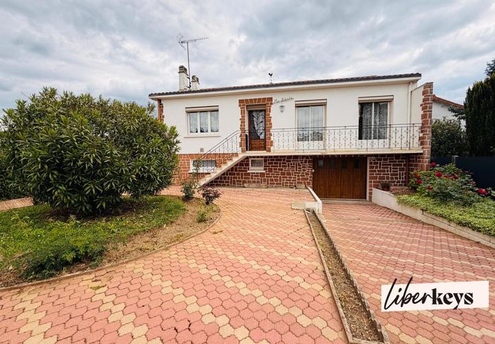 Villa i Chantonnay, Vendee, Chantonnay - € 185.500 | Ref: DOM31887 - foto 1