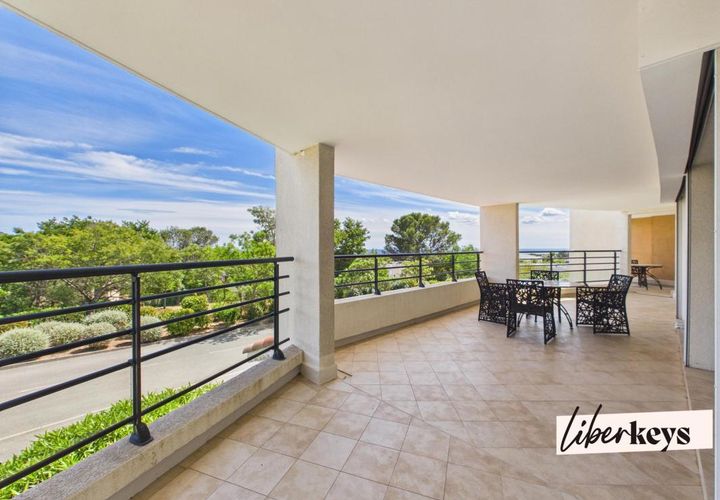 Lejlighed i Saint-Raphaël, Var, Saint-Raphaël - € 599.000 | Ref: DOM32067 - foto 1