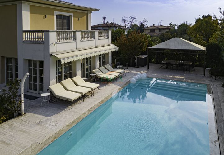 Villa a Rovato, Brescia, Rovato - € 2.300.000 | Ref: 9617 - foto 1